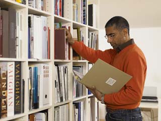 library technicians and assistants image