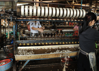 Metal and plastic machine workers